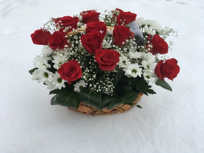 Корзина с розами Зимняя песня - вид 1 миниатюра